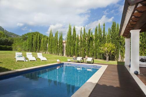 Es Capdella Villa Sleeps 10 With Pool Air Con And Wifi