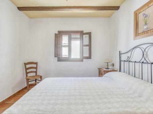 Comfy Holiday Home In Carcabuey With Patio
