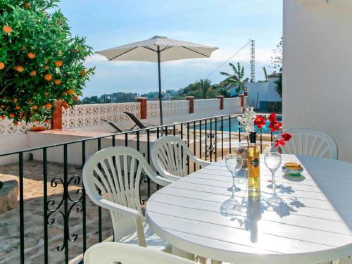 La Fustera Villa Sleeps 9 With Pool And Air Con