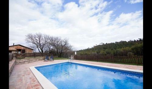Casserres Villa Sleeps 2 With Pool