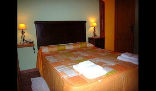 Casserres Villa Sleeps 12 With Pool