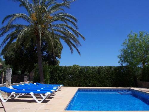 Beautiful Rustic Mallorcan House With Private Pool Near Cas Concos