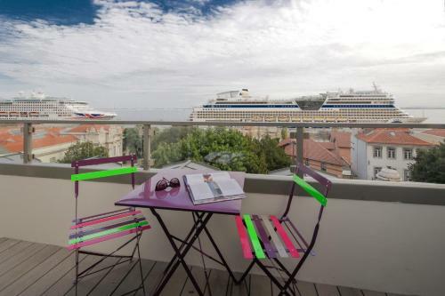 Lisbon Inside Connect - Castelo Apartments