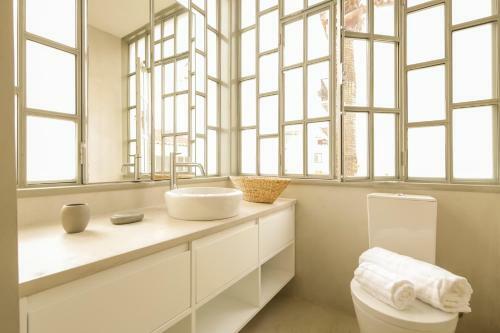 Lisbon Inside Connect - Castelo Apartments