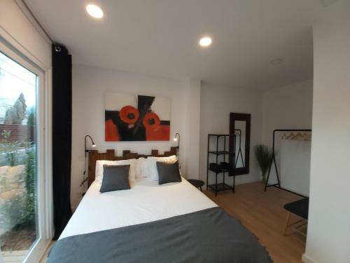 Acero Y Piedra Apartamentos Con Jard�n