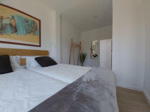 Acero Y Piedra Apartamentos Con Jard�n