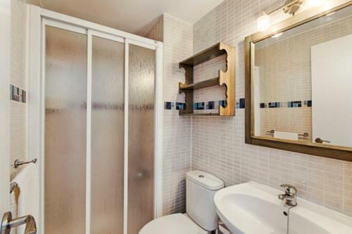 Remarkable 3-bed Apartment In Chipiona
