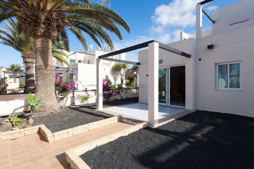 Apartamento 1 Con Terraza Y Piscina En Corralejo