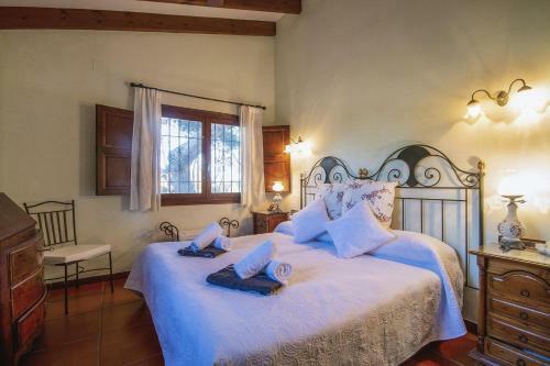 Santa Lucia Villa Sleeps 6 With Pool And Wifi