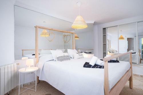 Vila-real Villa Sleeps 6 With Pool Air Con And Wifi