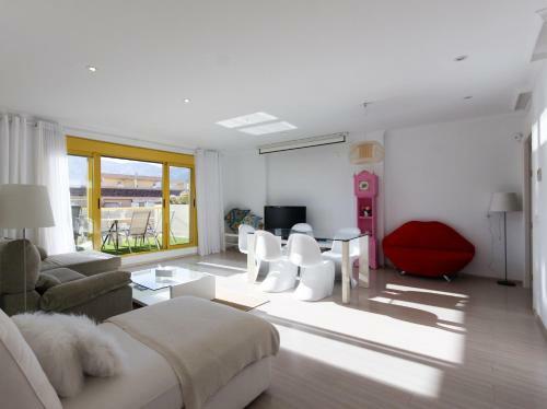 Apartamento Atico Duplex Con Piscina Privada Lagos Del Castillo