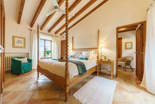 Deia Town House Sleeps 8 With Pool And Air Con