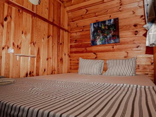 Camping Monta�a Roja