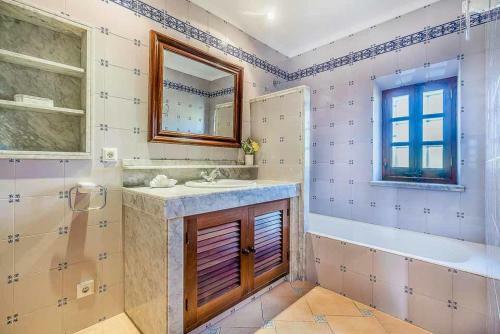 Es Barcares Villa Sleeps 6 With Air Con And Wifi
