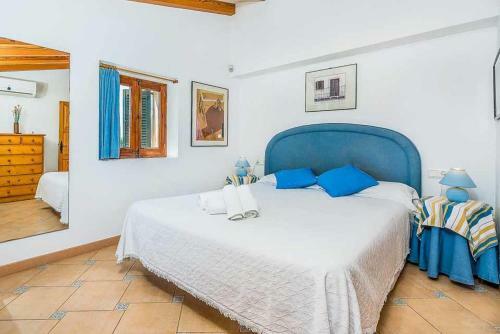 Es Barcares Villa Sleeps 6 With Air Con And Wifi