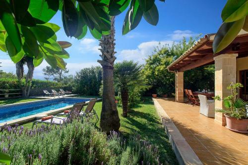 Port de Pollenca Villa Sleeps 4 Pool Air Con Wifi