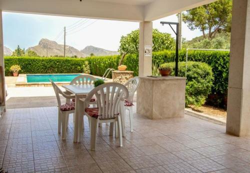 Port de Pollenca Villa Sleeps 4 With Pool Air Con And Wifi