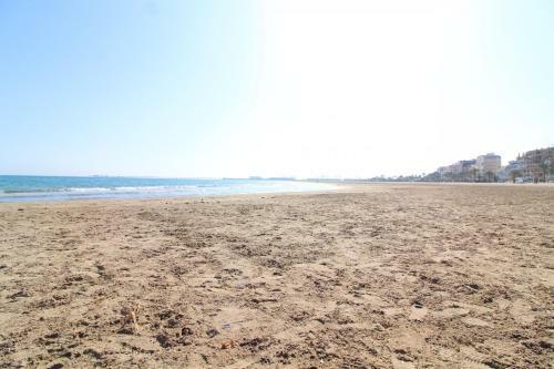 Tranquilo Y C�modo Adosado En Puerto de Sagunto