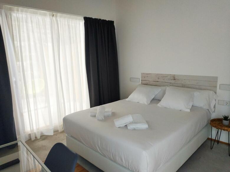 Hostal Estella Rooms - Autocheckin