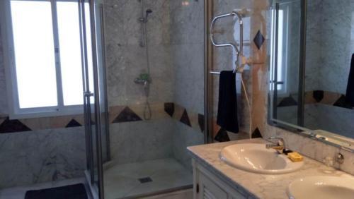 Apartamento Stunning 3-bed Penthouse In Estepona