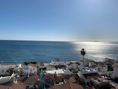 Apartamento Splendid Two Bedroom Penthouse Located Between Cancellada And Estepona