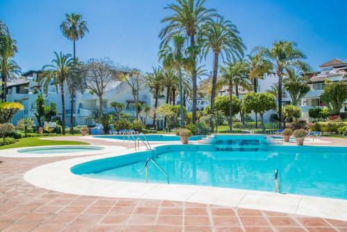 Apartamento Luxury Duplex Penthouse Alcazaba Beach - Rdr157
