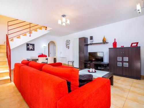 Urbanitzacio Montemar Villa Sleeps 8 With Pool And Air Con