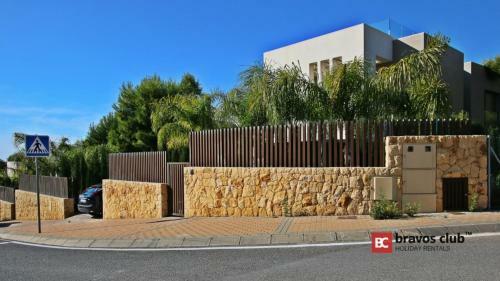 Villa Shiera By Bravos Club