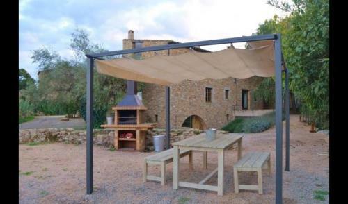 Villa In Fontclara Sleeps 4 Includes Swimming Pool And Air Con