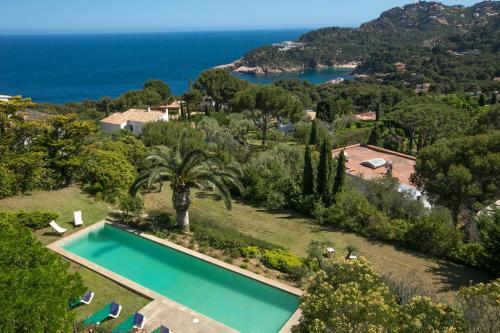 Fornells de La Selva Villa Sleeps 8 Pool T802389