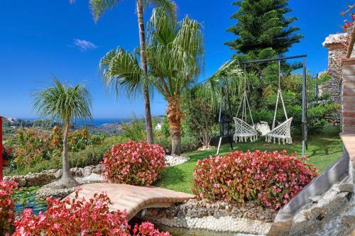 Frigiliana Villa Sleeps 6 Pool Air Con Wifi