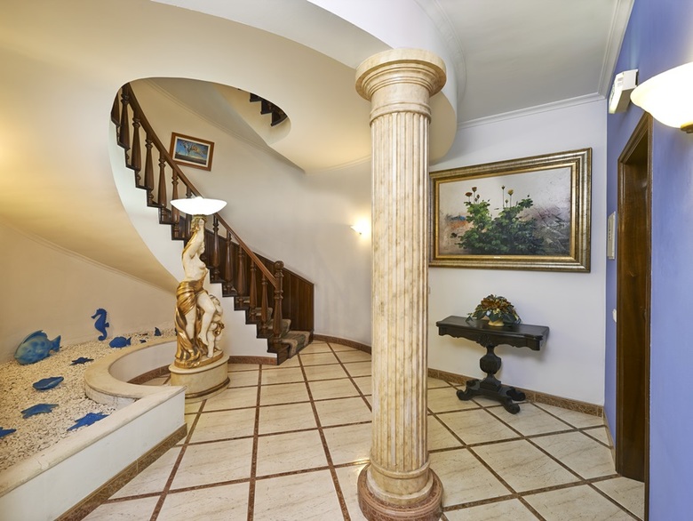 Hostal Cheerfulway Bertolina Mansion
