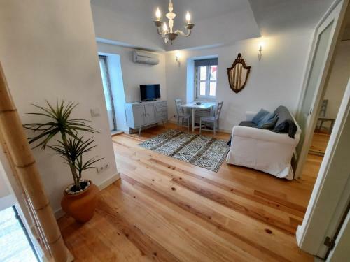 Lisbon Castle Apartment