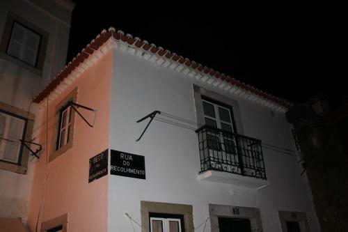 Lisbon Castle Apartment