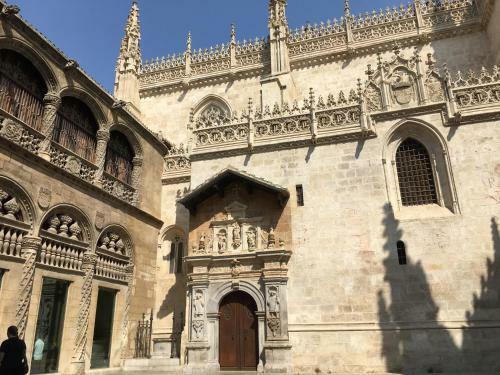 Domus Apartamentos Granada Con Parking Gratuito En Pleno Centro
