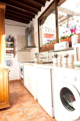 Apartment With 3 Bedrooms In Granada With Wifi