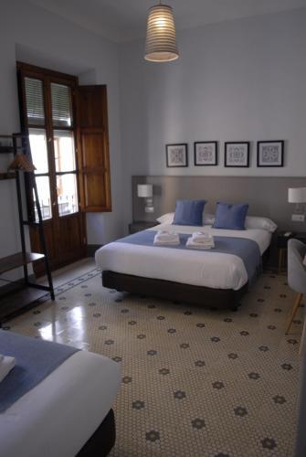 Pension La Perla Granada Suites