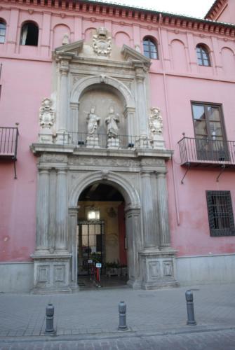 Pension La Perla Granada Suites