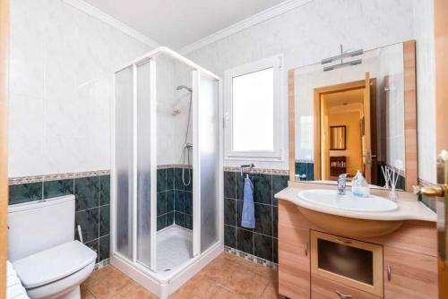 Ifac Villa Sleeps 8 With Pool Air Con And Wifi