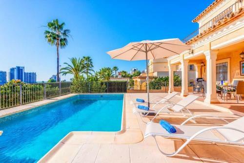 Ifac Villa Sleeps 8 With Pool Air Con And Wifi