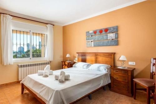 Ifac Villa Sleeps 8 With Pool Air Con And Wifi