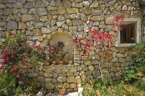 Inca Villa Sleeps 8 With Pool And Wifi