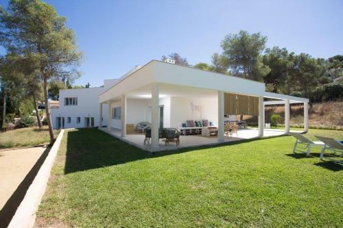 Xabia Villa Sleeps 8 Pool Wifi