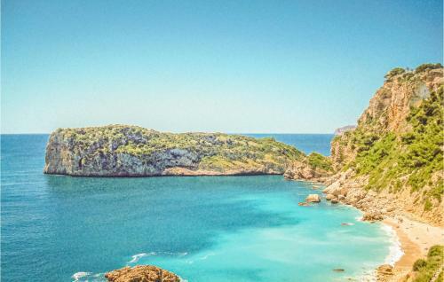 Nice Apartment In J�vea W/ Wifi And 2 Bedrooms