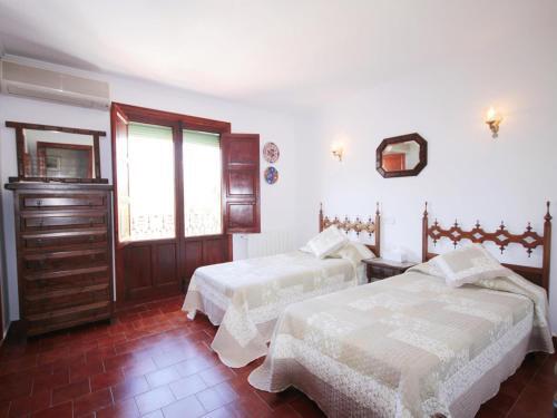 Javea Villa Sleeps 8 With Pool Air Con And Wifi