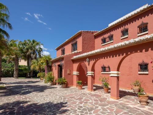 Villa Adelfa