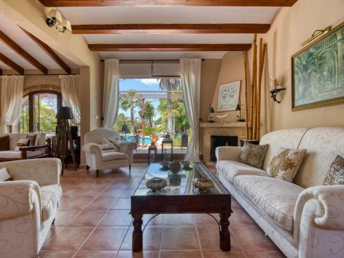 Villa Adelfa