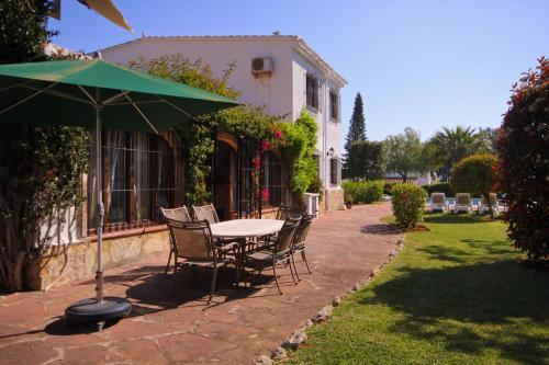 Javea Villa Sleeps 4 With Pool Air Con And Wifi