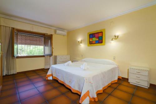 Villa Cantallops