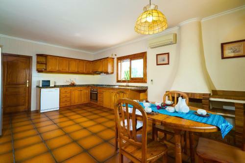 Villa Cantallops